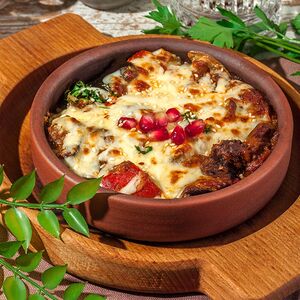 Аджапсандал горячий с сыром на кеци