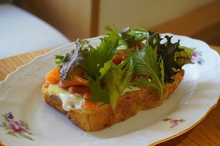 Тост с лососем 