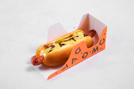 Мит дог говяжий со страчателлой