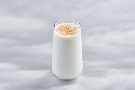 Коктейль молочный с бананом