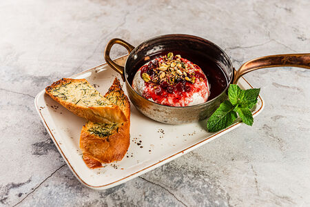 Камамбер запеченный