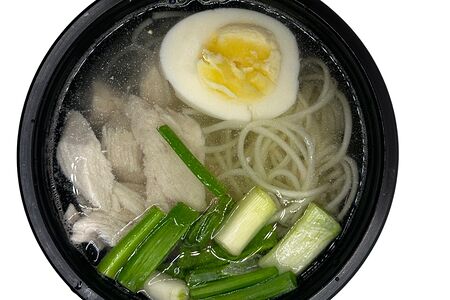 Куриный бульон с лапшой