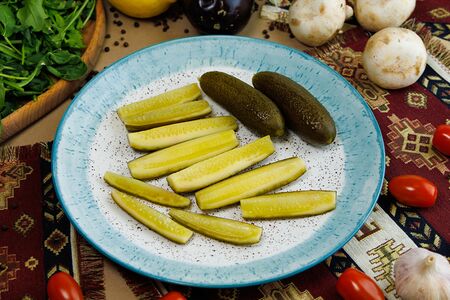 Соленые огурцы