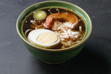 Суп Кани эби рамен