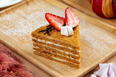 Торт Медовик