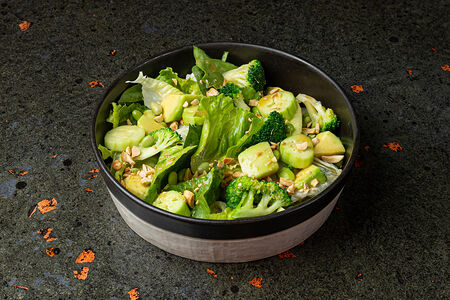 Зеленый салат