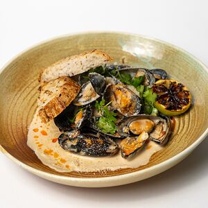 Мидии в сливочном соусе