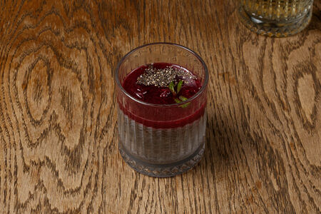 Чиа-пудинг с вишней 130 гр