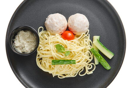 Тефтели с лапшой