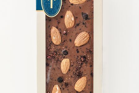 Шоколад молочный