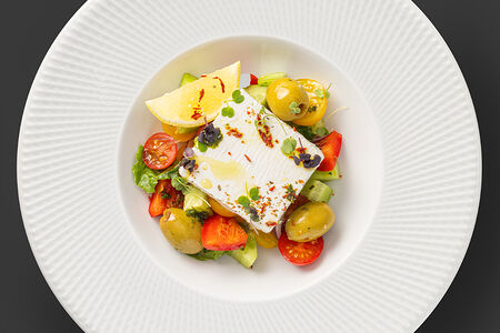 Салат греческий