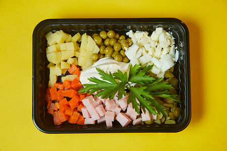 Оливье с ветчиной