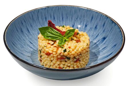 Птитим с вялеными томатами