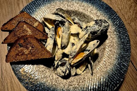 Мидии Чили в винно-сливочном соусе