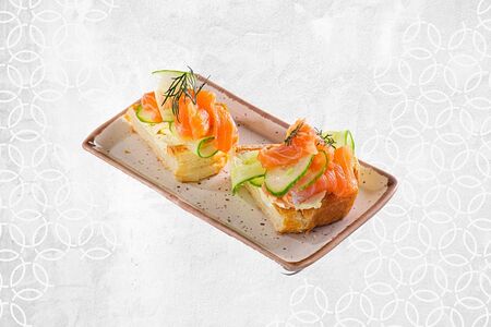 Бутерброд с семгой