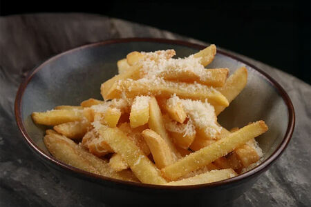 Картофель фри с пармезаном