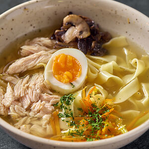 Куриная лапша с грибами