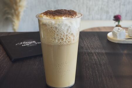 Утро в Париже