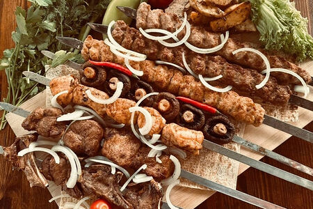 Гиперассорти блюд на углях