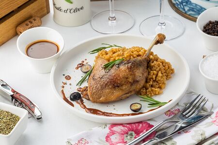 Утиная ножка с булгуром