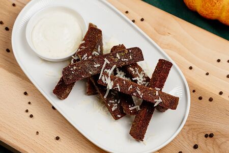 Гренки из ржаного хлеба с сыром