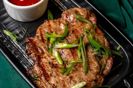 Стейк из свинины