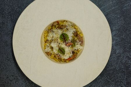 Паста с тушеной уткой