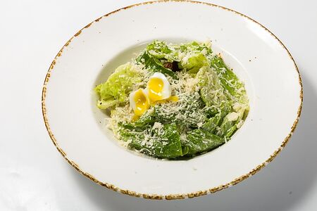 Цезарь с курицей в Грузинском стиле