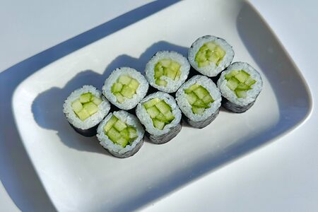 Маки-огурец