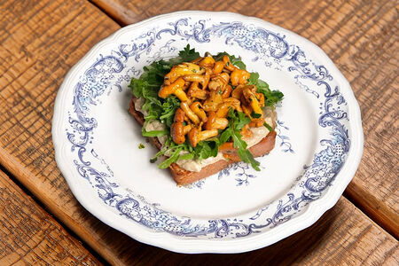 Бриошь с лисичками