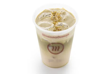 Матча-фраппе с фисташкой и сырной пеной