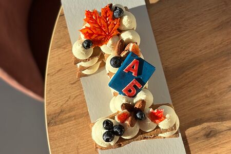 Бенто-медовик Школьный старт