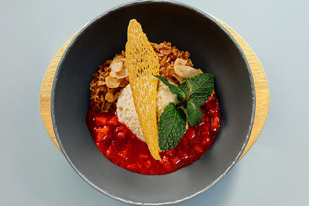 Чизкейк из голубого сыра c хрустящим фуэтином