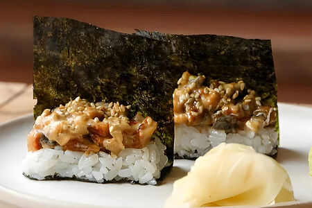 Открытый ролл с угрем