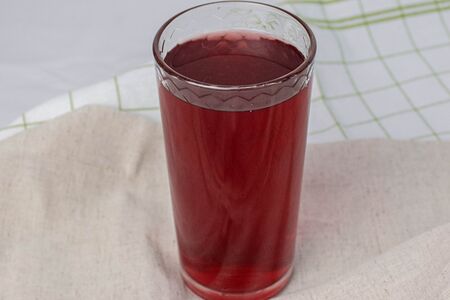 Напиток с мятой и гибискусом