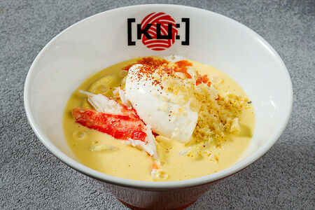 Холодный удон с кремом из кукурузы и камчатским крабом