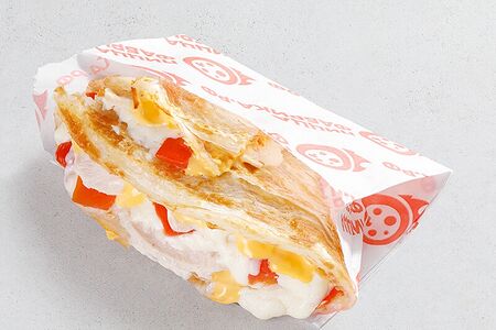 Кранч с курочкой и соусом гриль-бургер 160гр