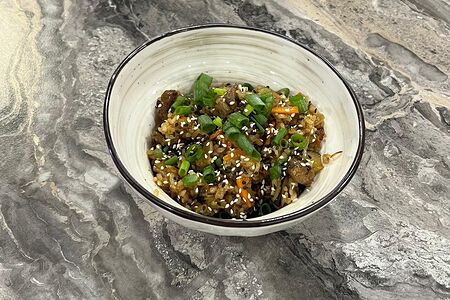 Тяхан со свининой