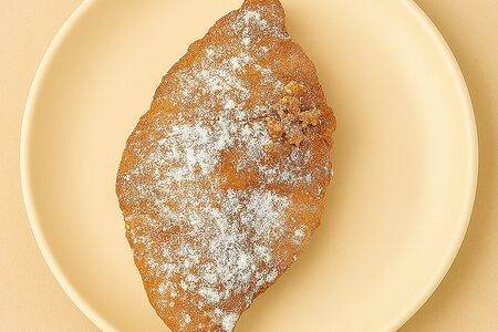 Круассан миндальный с заварным кремом