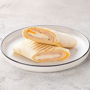 Ролл с ветчиной и яйцом