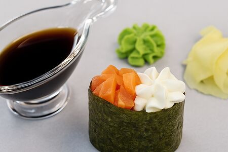 Суши Сливочный лосось