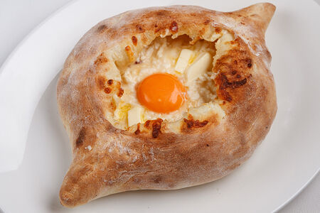 Аджарский с корочкой