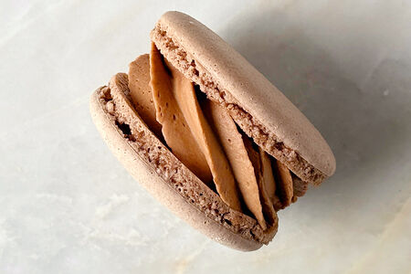 Макарон Шоколадный пломбир