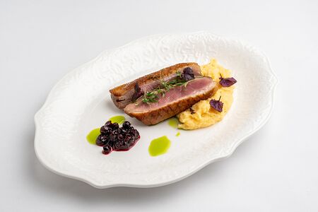 Утиное филе с полентой