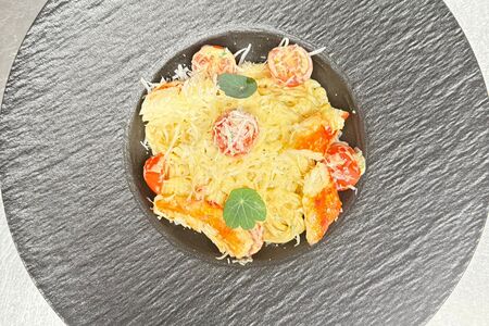 Спагетти с камчатским крабом 