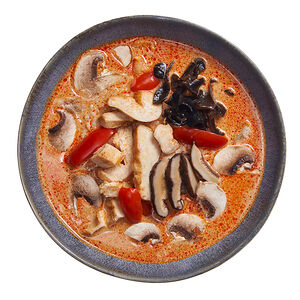 Том ям с курицей @ L