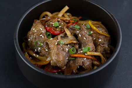 Удон с говядиной