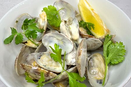 Вонголе в соусе Блю чиз