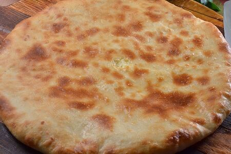 Кубдари с рубленой свининой