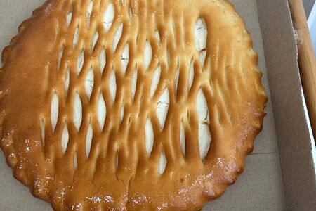 Пирог с творогом на сдобном тесте  